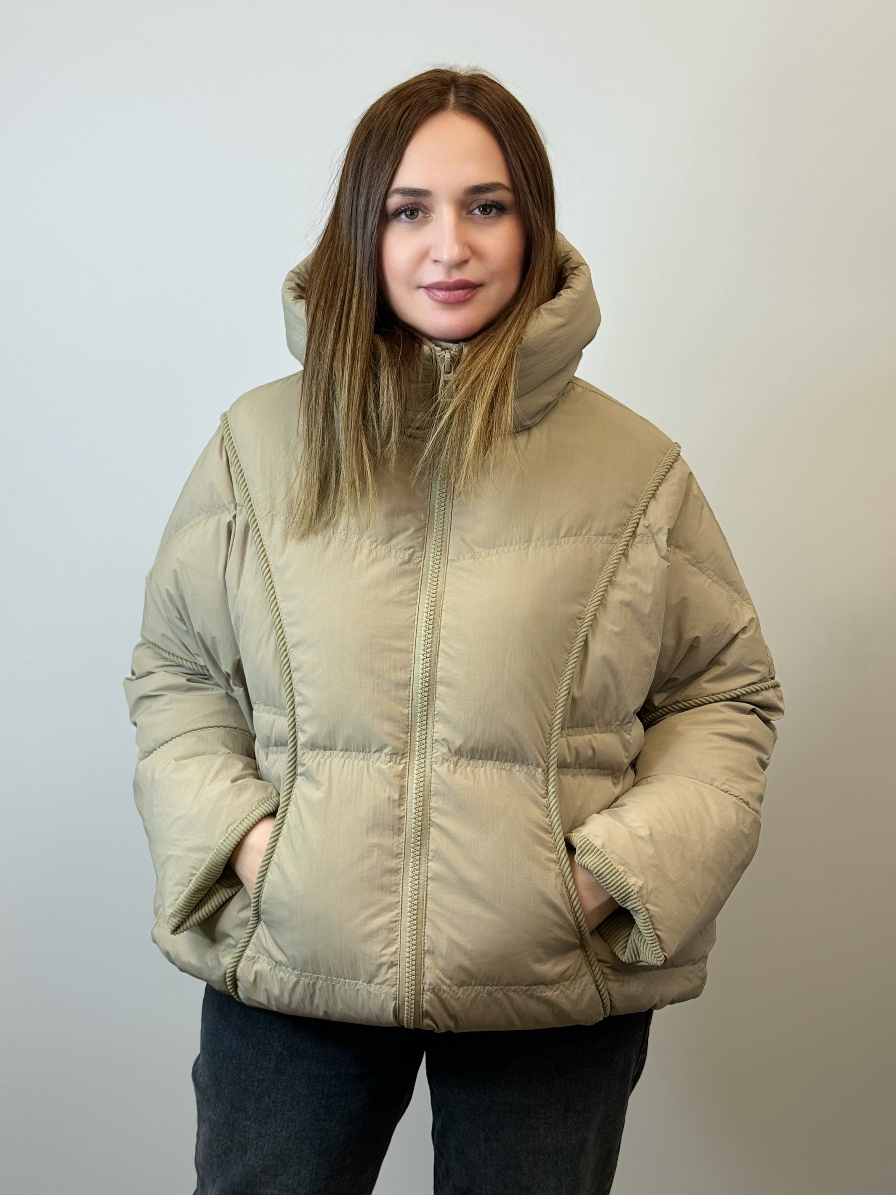 куртка 023 Женская зимняя куртка с капюшоном Soft Beige Glow