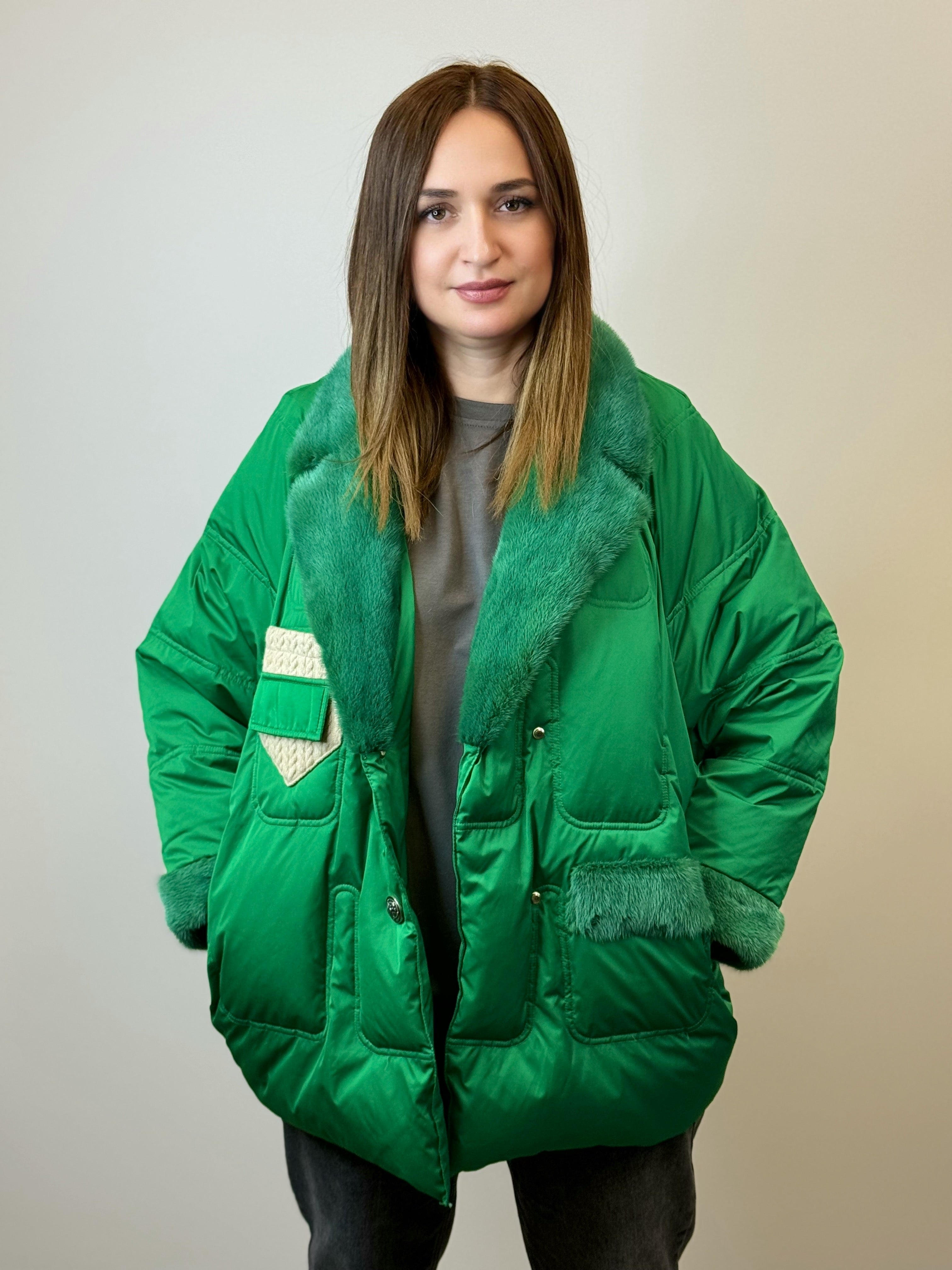 куртка 028 💚 Женская зимняя куртка Emerald Chic с акцентом на детали