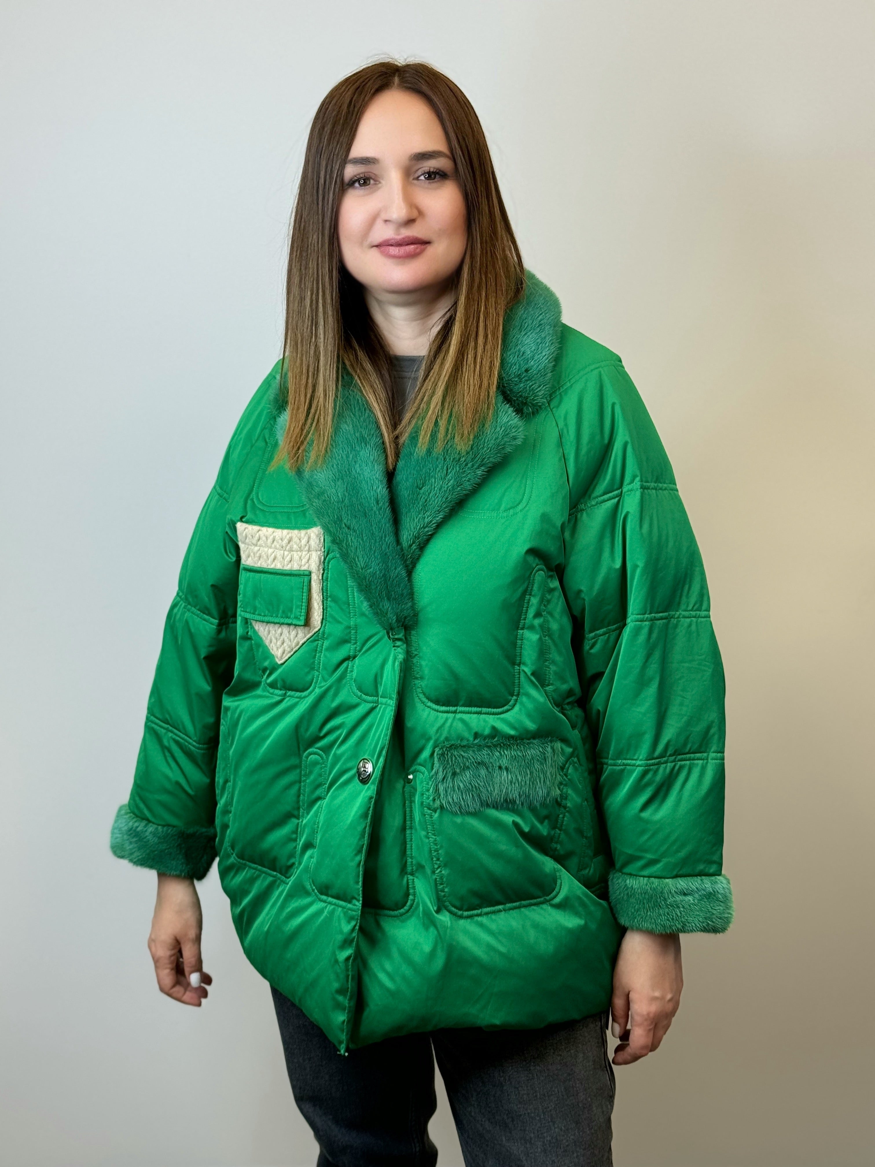 куртка 028 💚 Женская зимняя куртка Emerald Chic с акцентом на детали